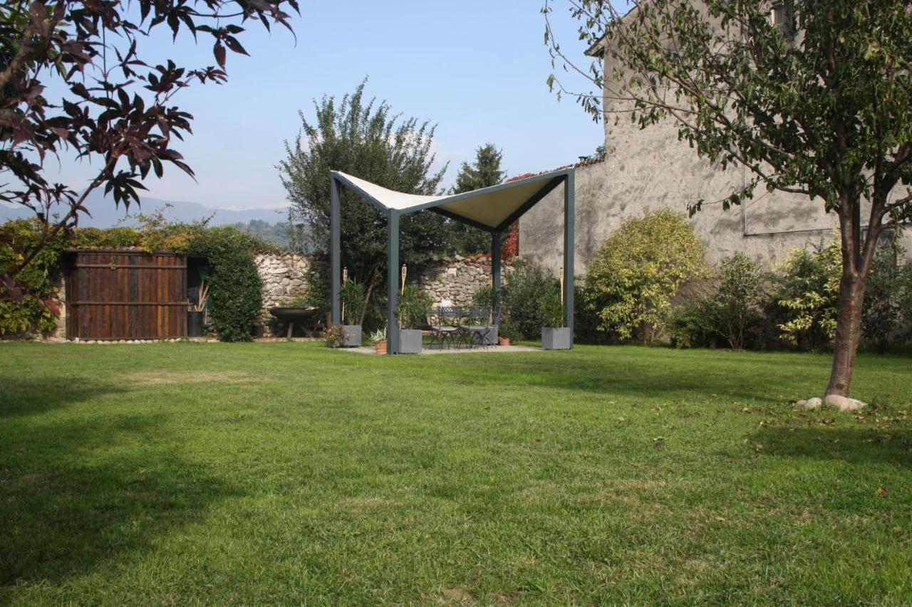 Cascina San Martino Bed and Breakfast Passirano Exteriör bild