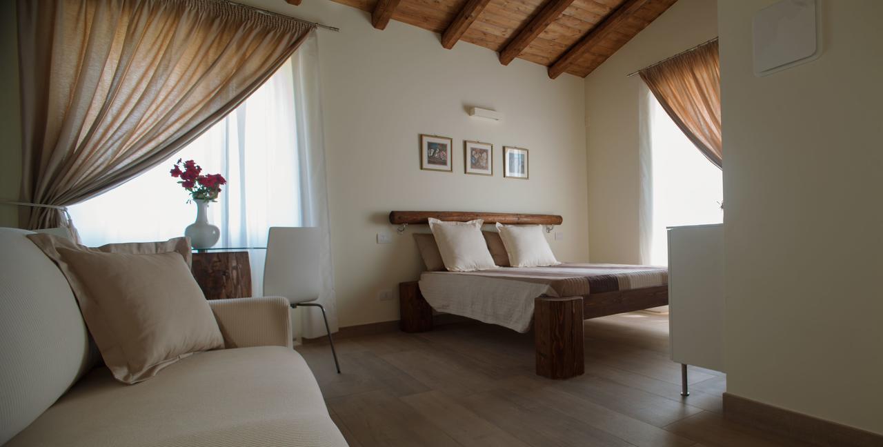 Cascina San Martino Bed and Breakfast Passirano Exteriör bild